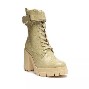 NWT Schutz Roslyn Buckle Leather Bootie in Almond Buff